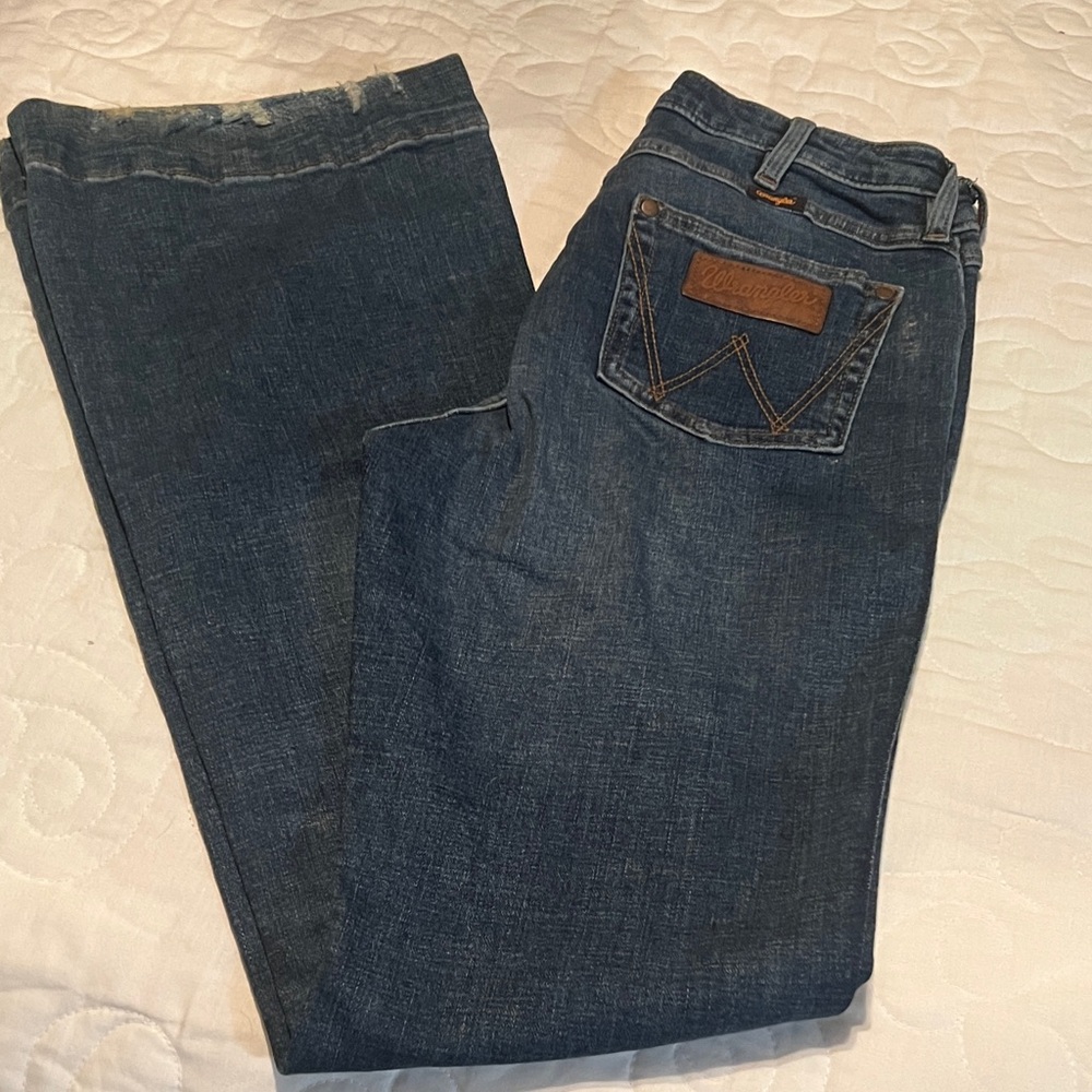 Wrangler Womens Classic Indigo Relaxed Jeans